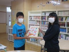 地球岬小学校にベルマークをお渡ししてきました!