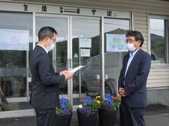「小さな親切」運動室蘭支部 様から花の寄贈!
