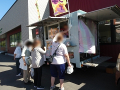 大規模販売会及び展示会「笑顔たくさん」盛況のうちに終了！